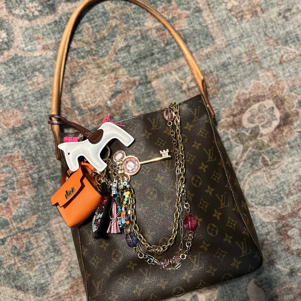 Louis Vuitton Monogram Shoulder Bag Looping Bag